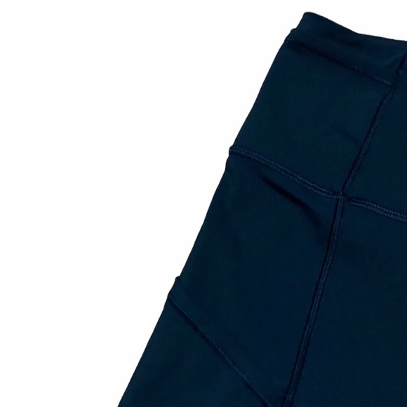 Lululemon Athletica Fast & Free Crop II *Nulux 19" Women’s size 4 in True Navy - Picture 7 of 10